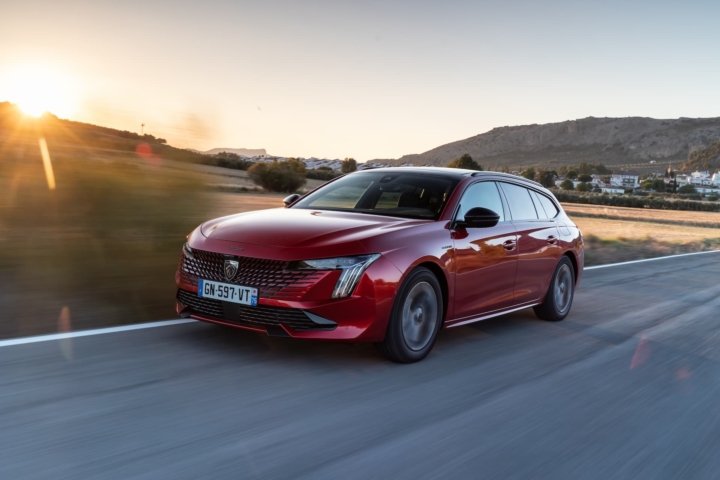 508-sw-peugeot-familial-break