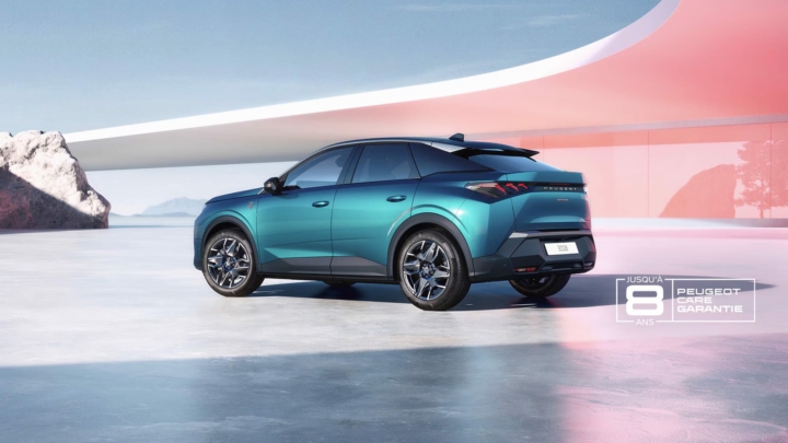 PEUGEOT_3008_HYBRID_SUV_DROME