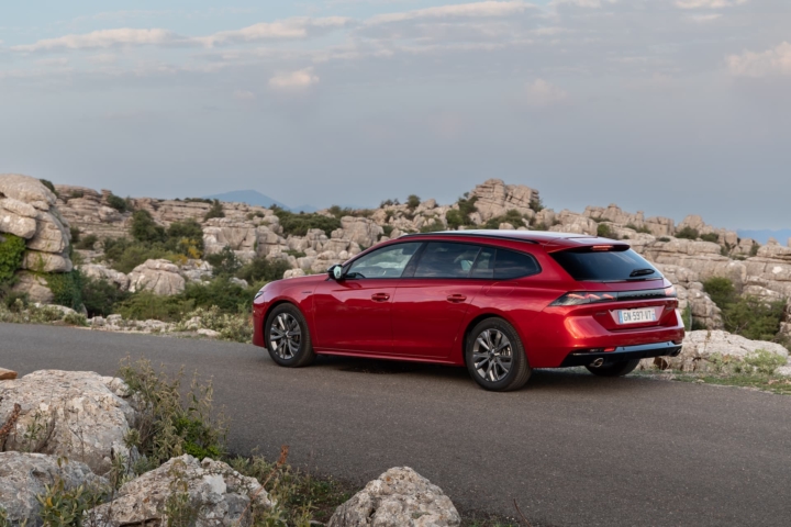 peugeot-sw-508-hybride-26000