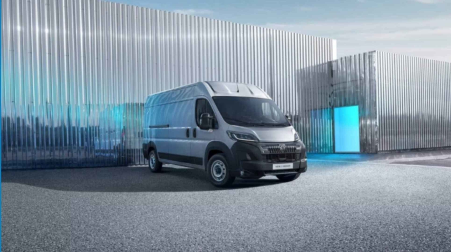 design-exterieur-utilitaire-electrique-peugeot-e-boxer-valence
